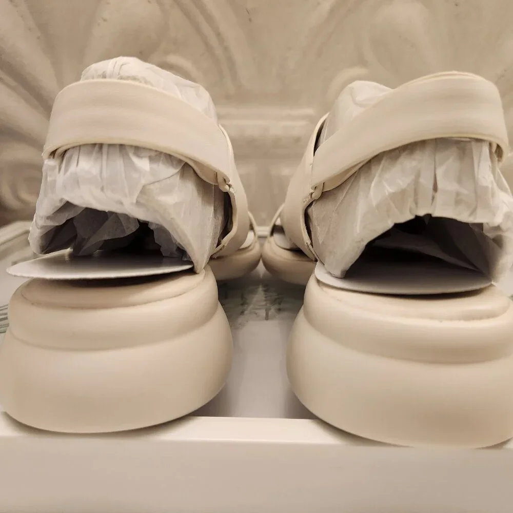 Naturalizer Warm White 